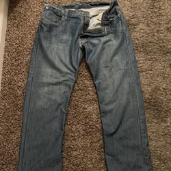 Men’s Levi’s size waist 38 length 30