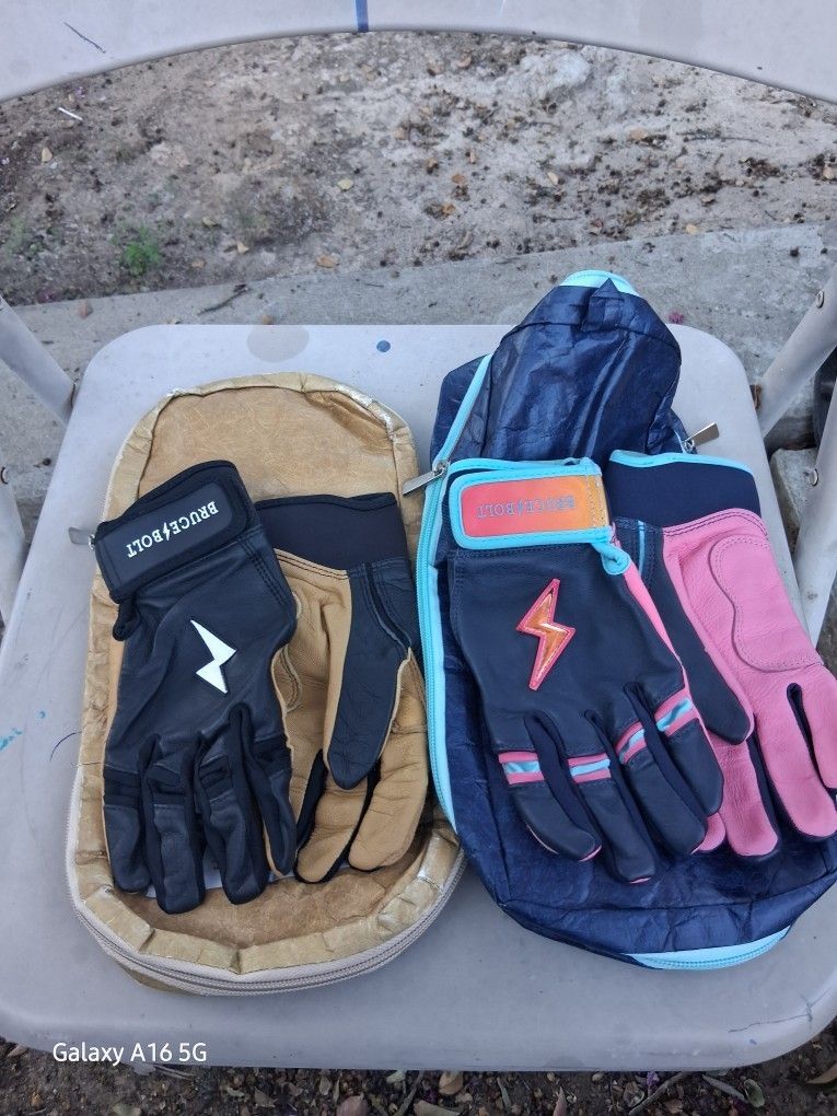 baseball batting gloves