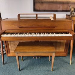 BALDWIN ACROSONIC ser#768723(With Matching Bench)