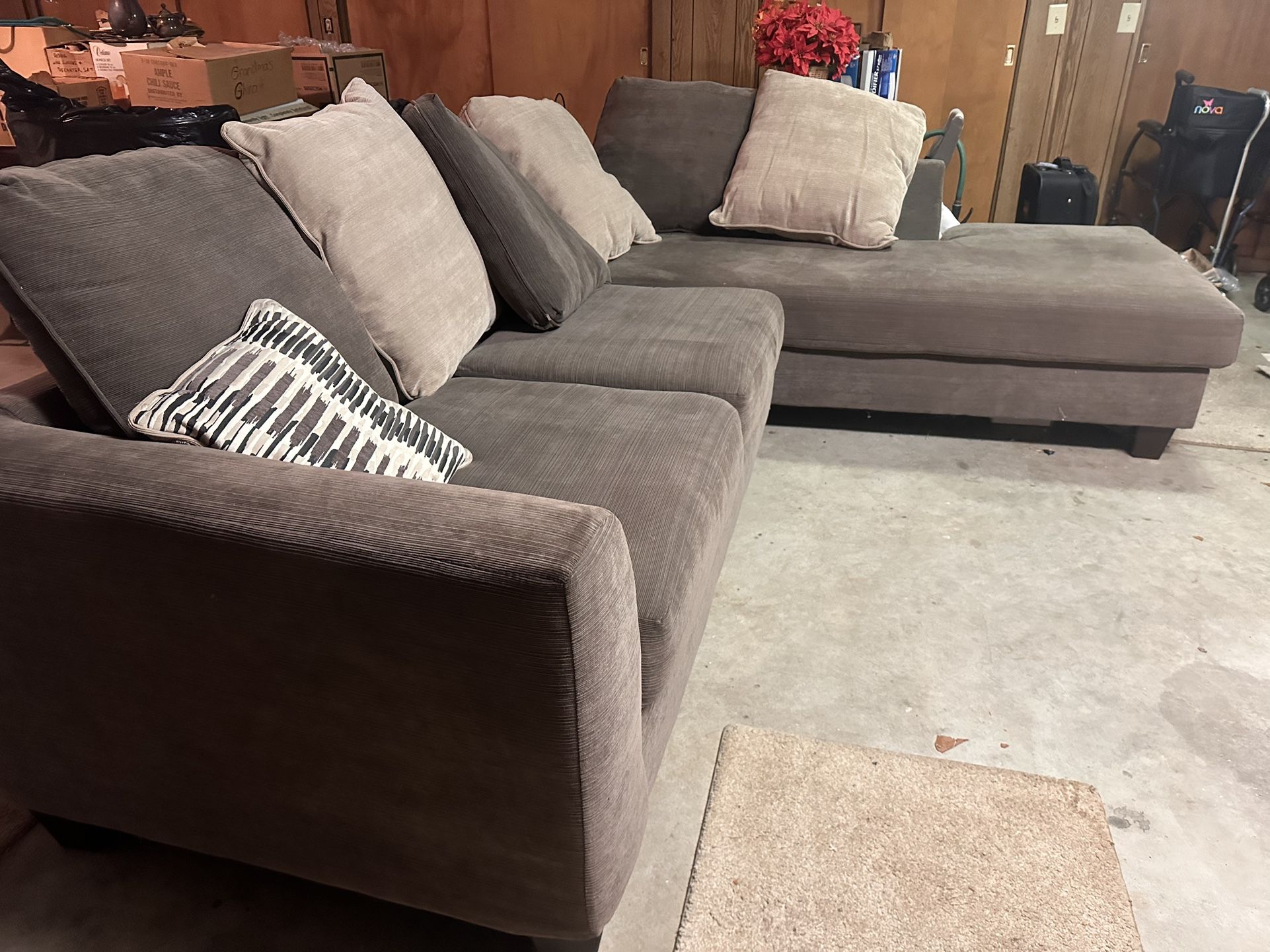 Sofa with Chaise Lounge 