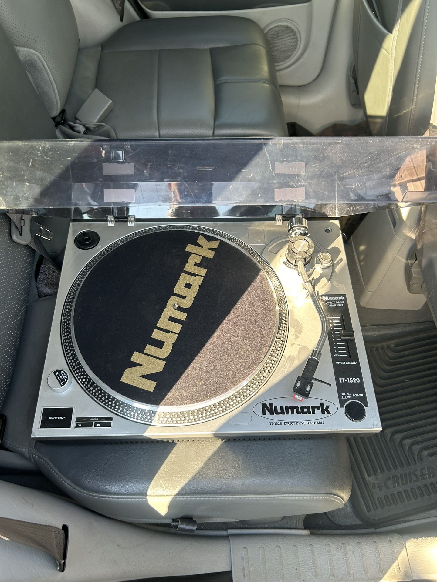 Numark Direct Drive High Output Turntable