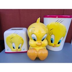 Looney Toons- Tweety Bird - 3 pc set - Cookie Jar - Tissue Holder - Trash Can 