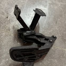 2018-2025 Ram 2500/3500 OEM Bedside Step