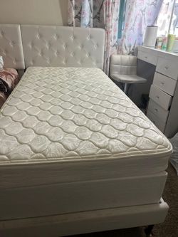 Twin bed