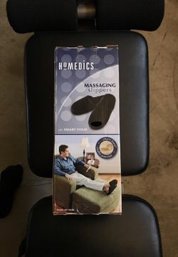 Massaging slippers