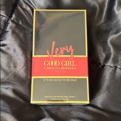 Carolina Herrera Very Good Girl Perfume