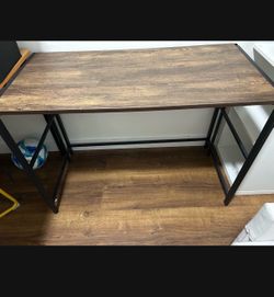 Folding desk