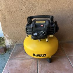 DEWALT 6 Gal. Heavy-Duty Pancake Electric Air Compressor
