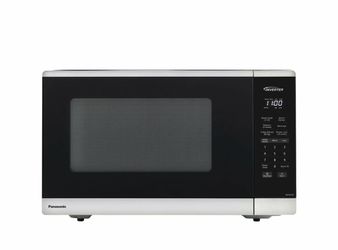 Panasonic 1.3 cu. ft. Inverter Microwave (NN-SC67NS) - Bought at Costco (Like New)