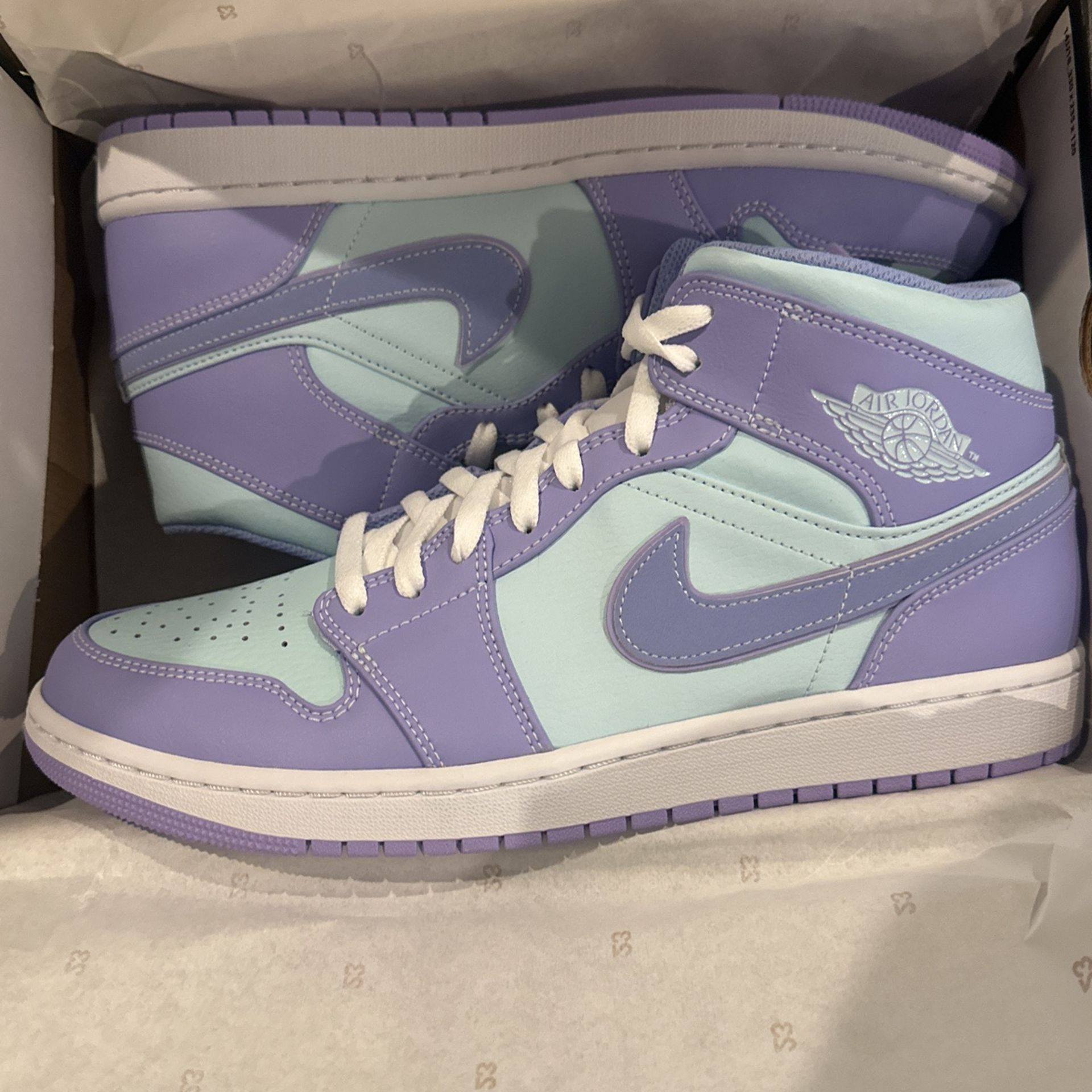 Air Jordan 1 Mid Purple Pulse /Arctic Punch Size 11.5