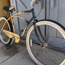 SCHWINN. 3speed. Beach Cruiser 26"tires 