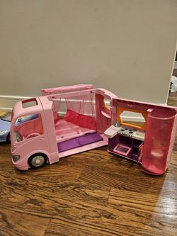Barbie Camper, Car and battery operated horse