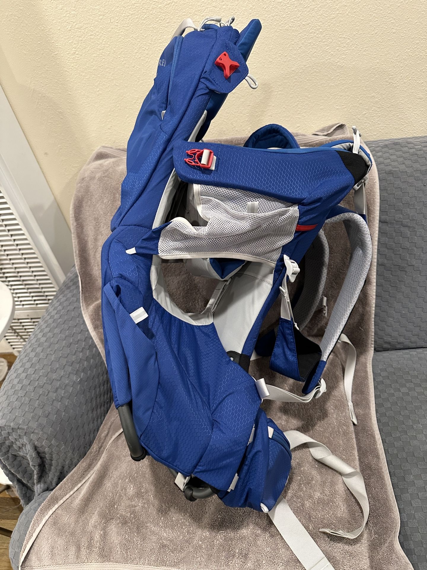 OSPREY POCO PLUS CHILD CARRIER