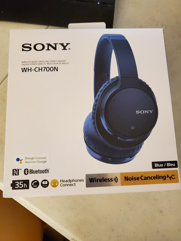 Brand new Sony noise cancelling wireless headphones