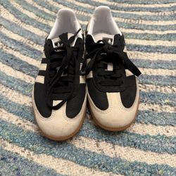 Women’s Adida Sambas