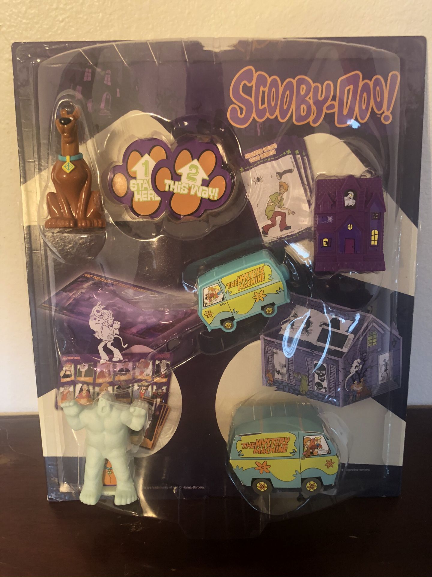 Wendy's 2014 Scooby Doo Kids Meal Toy Display for Sale in Clermont, FL OfferUp