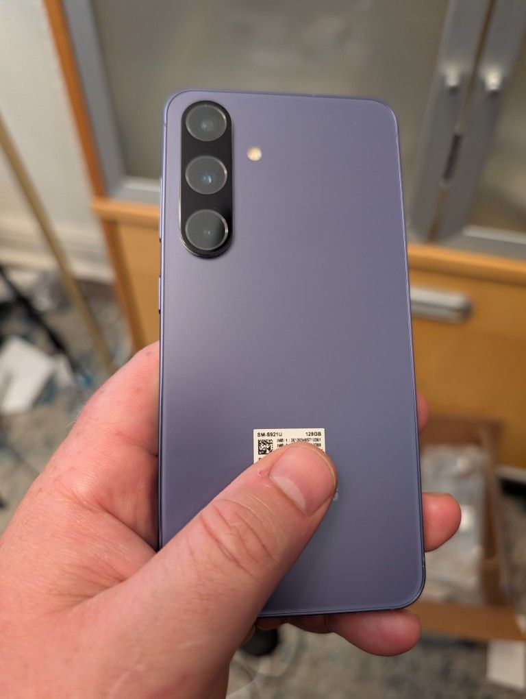 Purple Att/cricket Samsung Galaxy S24 128g