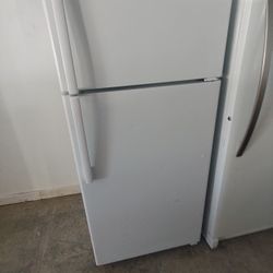 Refrigerator Apt Size