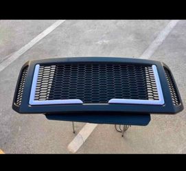 05-07 F-250-F-550/EXCURSION GRILLE
