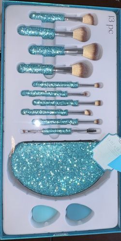 Glitz and glam