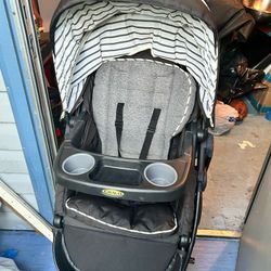 Graco Full-Size Stroller with Canopy & Snack Tray – Good Condition