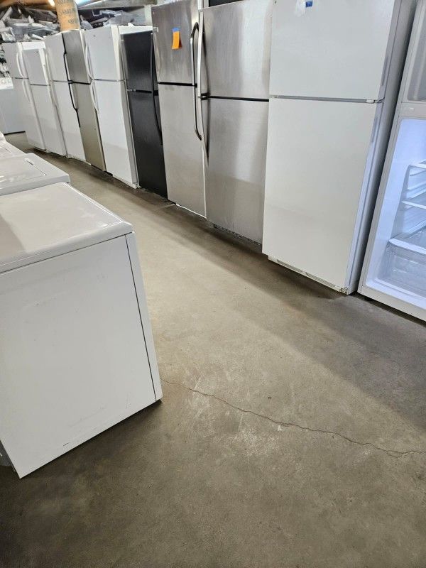 Huge Liquidation Sale Store Full Of Nice Certified Gently Used Refurbished Reconditioned Refrigerators Oven Stove Washer Dryer Stackable Free Warranty