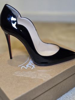 Christian Louboutin Size 40