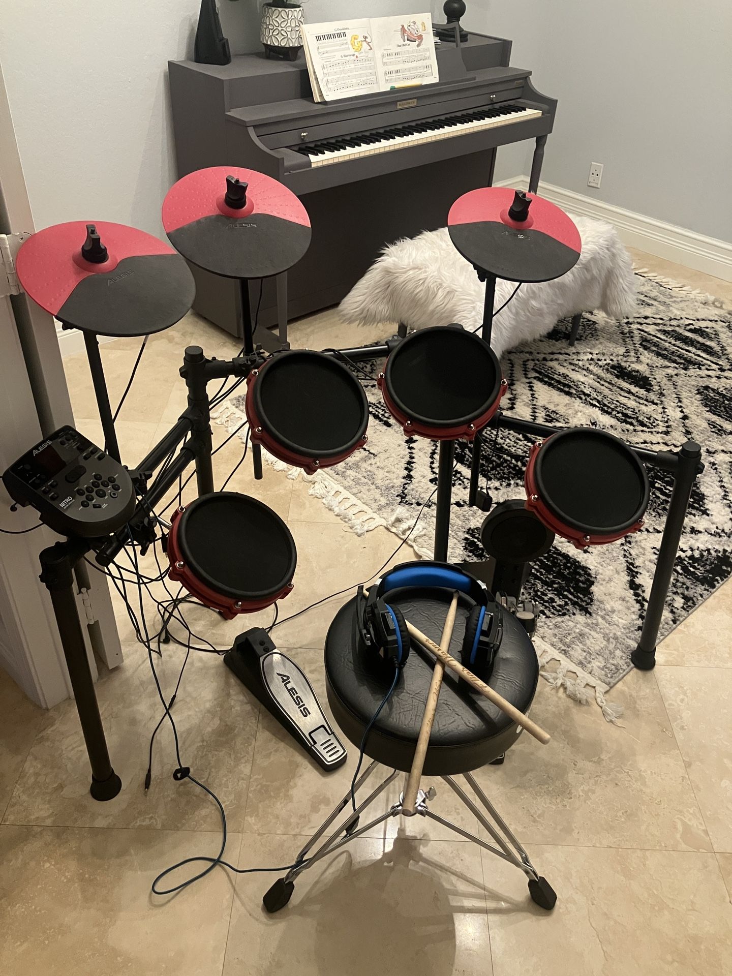 Alesis Nitro Electric Drum Set