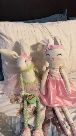 Decorative Bunny Plush Dolls Set of 2 - Comes with basket