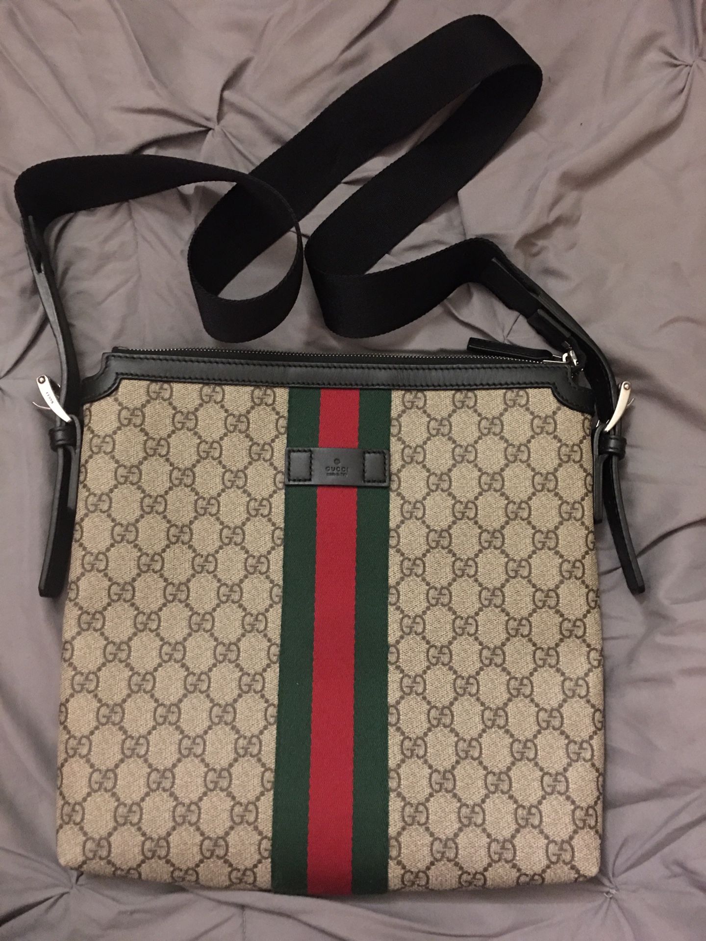 Gucci Messenger Bag *Authentic*