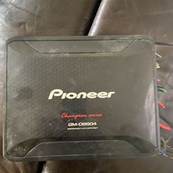 Pioneer 4 CH Amp