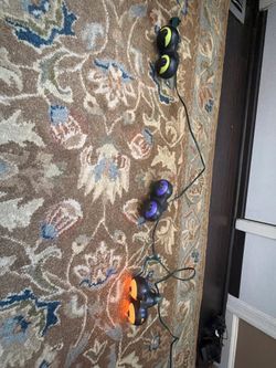 Spooky Eyes Halloween Light Strand – 3 Pairs of Blinking, Glowing Monster Eyes for Bushes & Yard