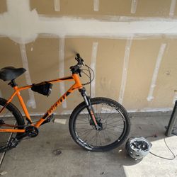 Giant 2 Talon  2019 Bike &Kit