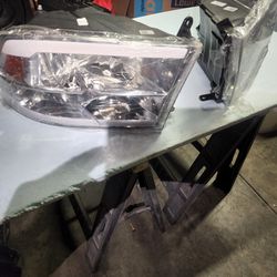 headlights for a 2018 Dodge ram 1500