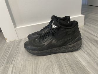 Melos Black And White Size 10.5