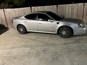 08 Pontiac Grand Prix gxp