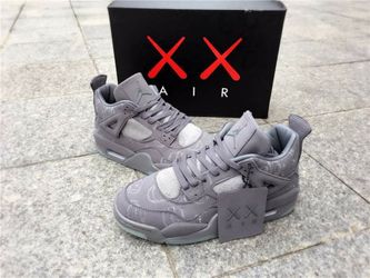 Air Jordan 4 x KAWS "Cool Grey"