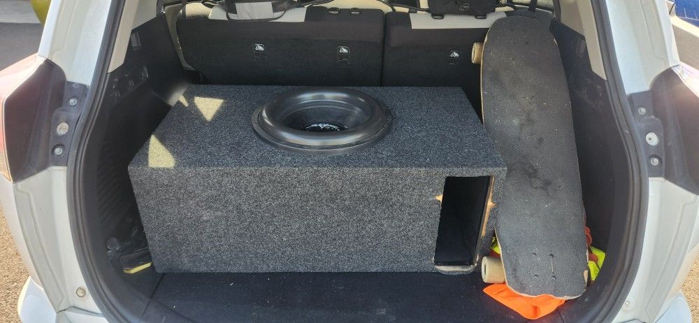 Skar Zvx 15 Inch Sub Woofer With Costum Box And Hifonics 2000 Watt Amp