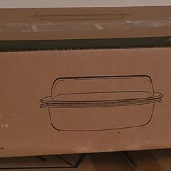 New Retired Pampered Chef  Glass Cover Roaster Pan 2401