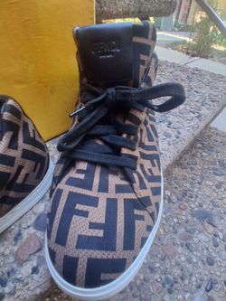 Fendi FF Logo Low Top Sneakers Men’s Size 9.5 Brown/Black