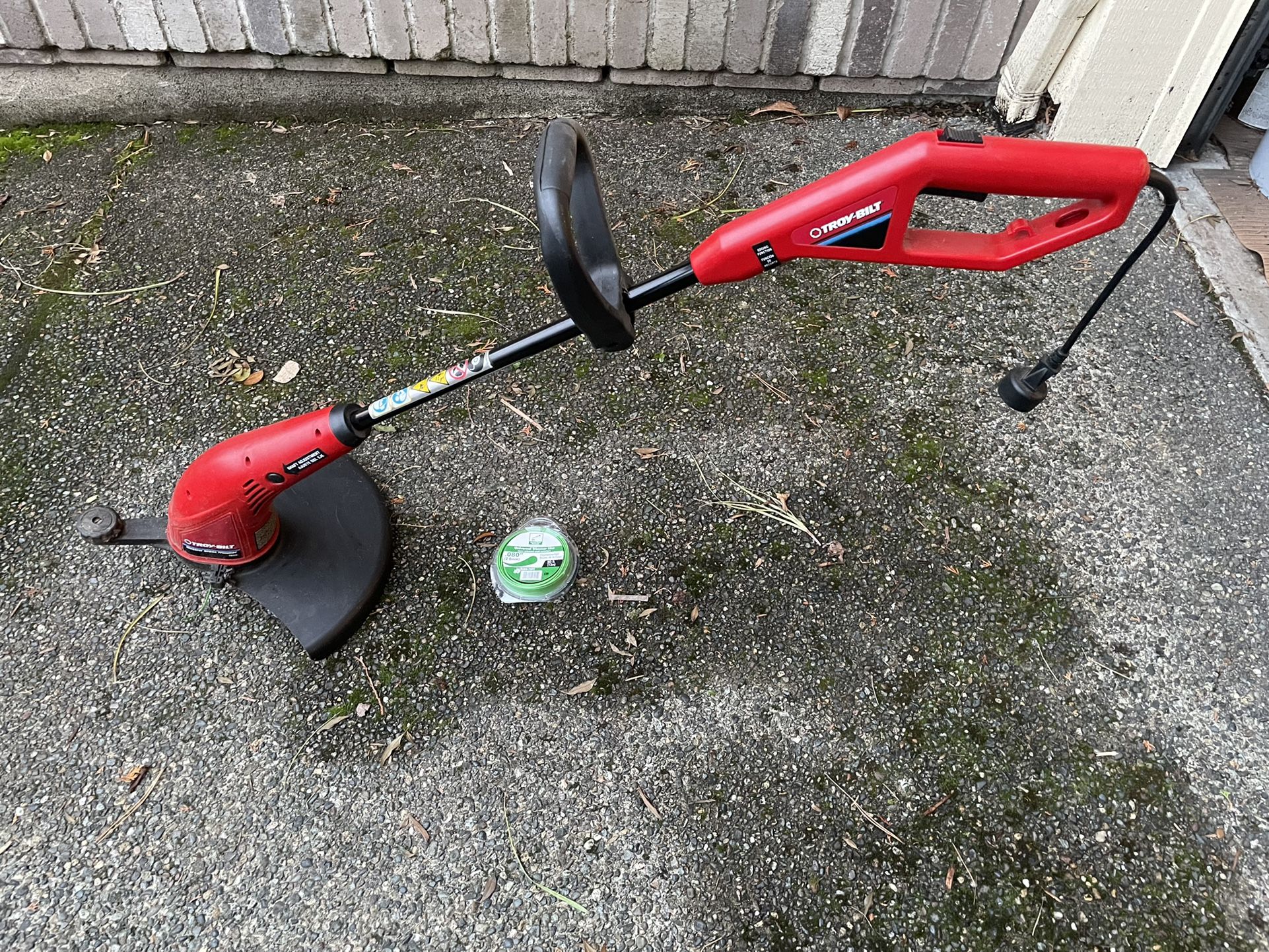 Troy-Bilt Electric String Trimmer 4.5 Amp