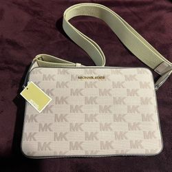 MK Handbag Color Blush