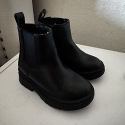 Black Boots