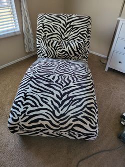 Zebra chaise Lounger 