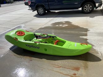 Vagabond Dumbi Surf kayak