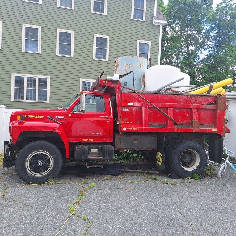 1989 Ford F-800