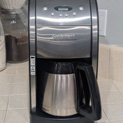 Cuisinart Grind & Brew Thermal 10 Cup Automatic Coffee Maker. 