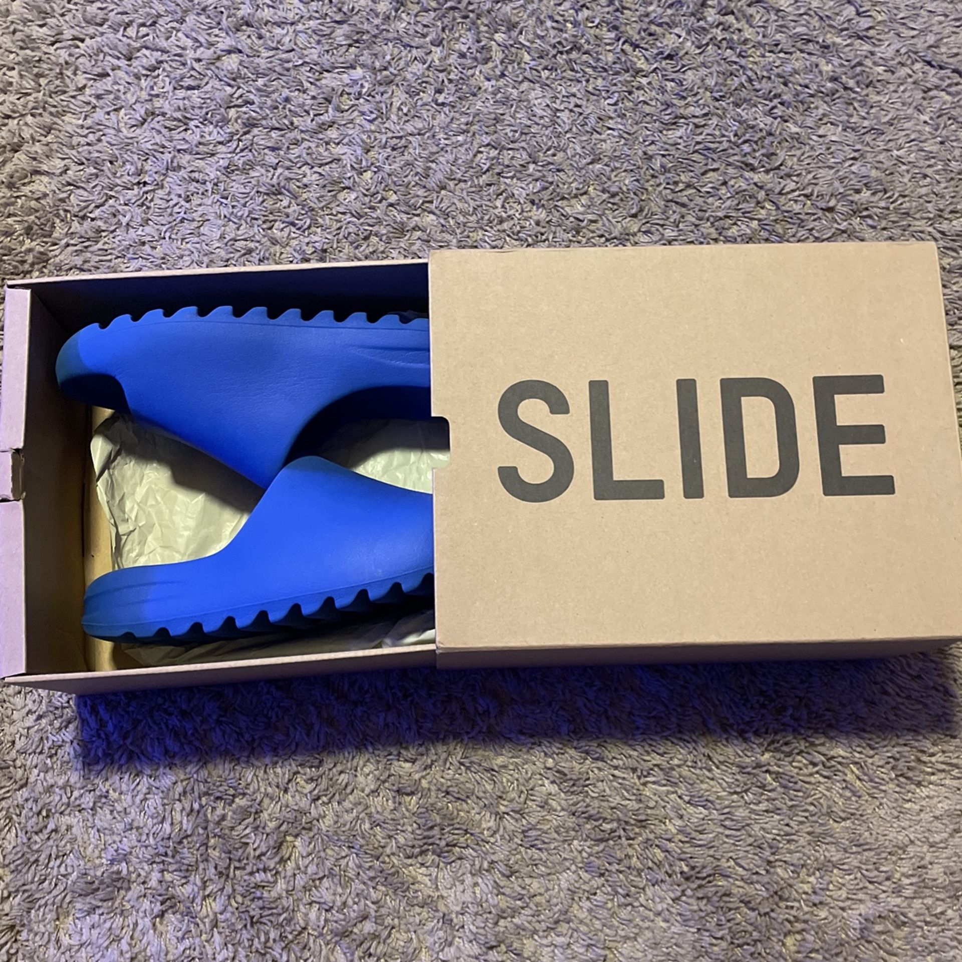 Azure Yeezy Slides Size