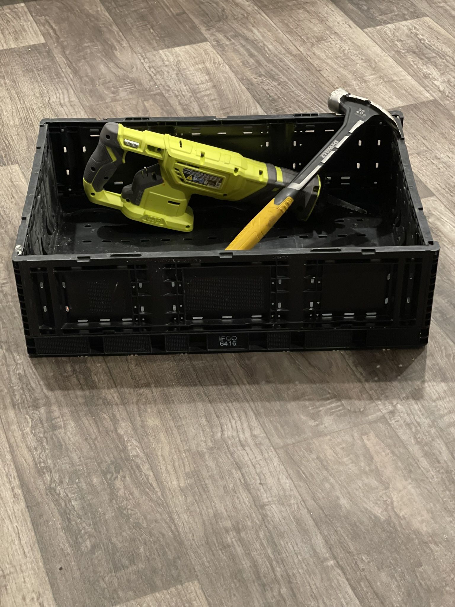Collapsing Crates 2 Sizes