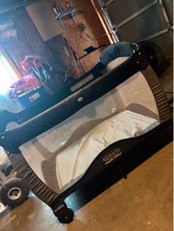 Graco pack n play